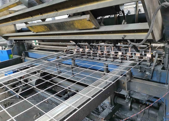 2.0mm-4.0mm đường kính sợi dây hàn lưới cỏ cho các ứng dụng công nghiệp