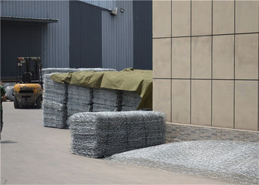 Tùy chỉnh phủ độ bền kéo 0,6m-0,9m Square lỗ dây nhựa galvanized Gabion Cage Box